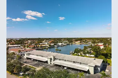 3717 46th Avenue S #11, Saint Petersburg, FL 33711 - Photo 2