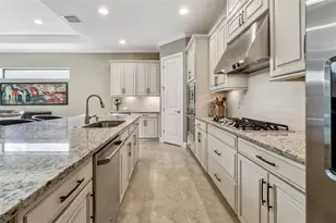 8543 Grand Alberato Rd, Tampa, FL 33647 - Photo 12