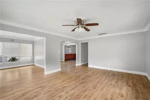 2540 11th Ave S, Saint Petersburg, FL 33712 - Photo 8