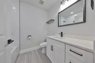 16407 Lake Byrd Dr, Tampa, FL 33618 - Photo 36