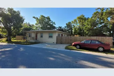 807 Palm Bluff Street, Clearwater, FL 33755 - Photo 1