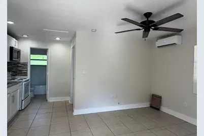 10022 N Lantana Avenue #A, Tampa, FL 33612 - Photo 2