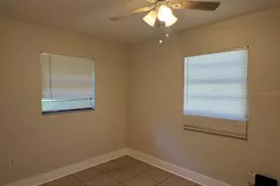 10022 N Lantana Ave, Tampa, FL 33612 - Photo 4