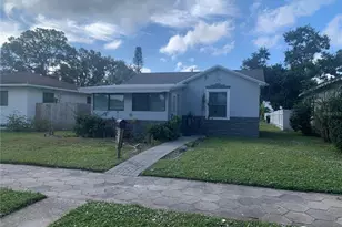 4520 Burlington Ave N, Saint Petersburg, FL 33713 - Photo 2