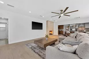 4100 13th Ln NE, Saint Petersburg, FL 33703 - Photo 4