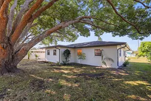 1471 Gladys Cir, Dunedin, FL 34698 - Photo 34