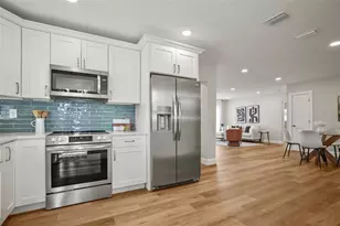 1471 Gladys Cir, Dunedin, FL 34698 - Photo 2