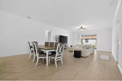 17415 Holly Well Avenue, Wimauma, FL 33598 - Photo 32