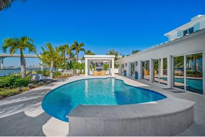 106 Driftwood Lane, Largo, FL 33770 - Photo 4