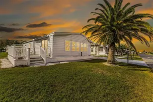 813 Villa Del Sol Dr, North Port, FL 34287 - Photo 2