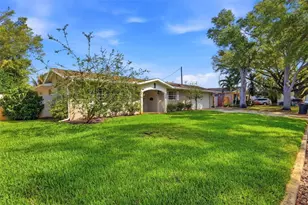 8235 39th Ave N, Saint Petersburg, FL 33709 - Photo 38