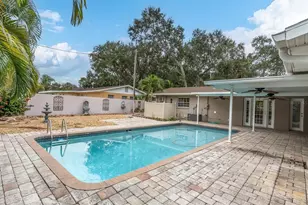 8235 39th Ave N, Saint Petersburg, FL 33709 - Photo 2