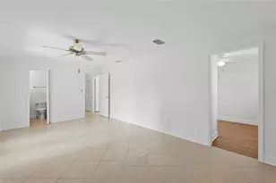 8235 39th Ave N, Saint Petersburg, FL 33709 - Photo 16