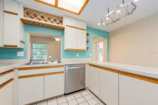 9157 140th Way, Seminole, FL 33776 - Photo 8