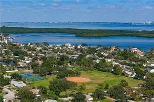 1425 50th Ave NE, Saint Petersburg, FL 33703 - Photo 50