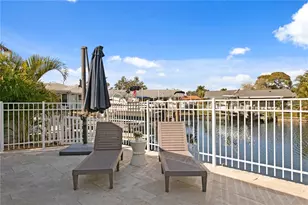 1425 50th Ave NE, Saint Petersburg, FL 33703 - Photo 16