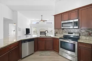 3903 Yellow Finch Ln, Lutz, FL 33558 - Photo 10