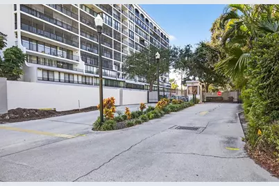 3211 W Swann Avenue #502, Tampa, FL 33609 - Photo 2
