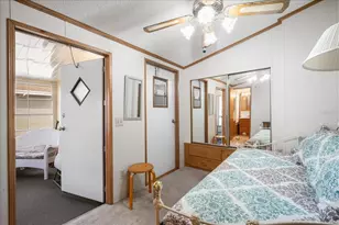 35045 Cynthia Ave, Zephyrhills, FL 33541 - Photo 16