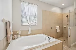 6620 Paden Wheel St, Zephyrhills, FL 33541 - Photo 18
