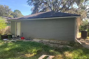 1312 NE 1st Ave, Gainesville, FL 32641 - Photo 4