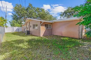 7000 38th Ave N, Saint Petersburg, FL 33710 - Photo 28