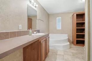 11305 Broadview Rd, Seffner, FL 33584 - Photo 18