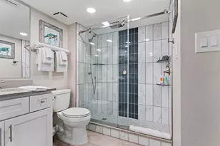 7467 Bayshore Dr, Treasure Island, FL 33706 - Photo 24