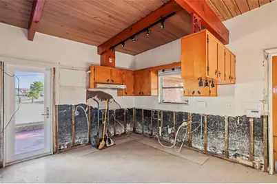 11921 Lagoon Lane, Treasure Island, FL 33706 - Photo 20