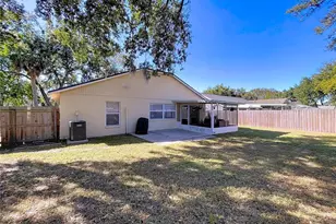 5906 Erhardt Dr, Riverview, FL 33578 - Photo 6