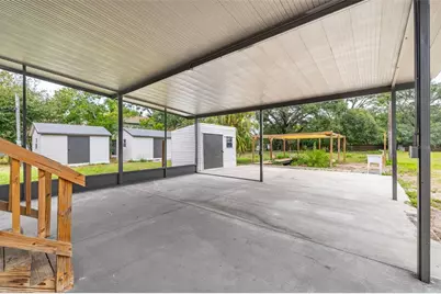 9902 Seven Roads Place, Thonotosassa, FL 33592 - Photo 2