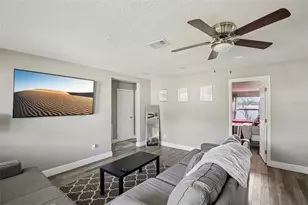 520 Fairfax Ln, Apollo Beach, FL 33572 - Photo 6
