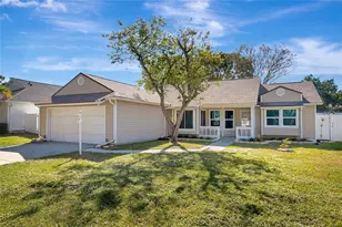 2038 Bonnie Ave, Palm Harbor, FL 34683 - Photo 2