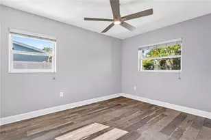 2000 76th St N, Saint Petersburg, FL 33710 - Photo 12