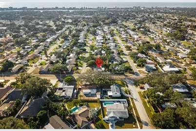 13705 Jamaica Drive, Seminole, FL 33776 - Photo 36