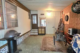 37021 Karen Ave, Zephyrhills, FL 33542 - Photo 8