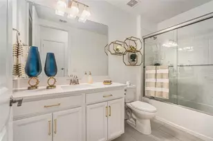 17102 Star Banks St, Wimauma, FL 33598 - Photo 32