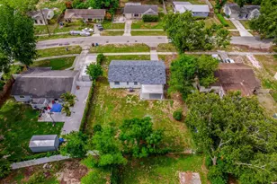 109 Magnolia Ave, Seffner, FL 33584 - Photo 12