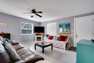 718 Northmoor Ave N, Saint Petersburg, FL 33702 - Photo 4