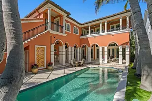 4912 Yacht Club Dr, Tampa, FL 33616 - Photo 2