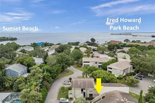 425 Windrush Bay Dr, Tarpon Springs, FL 34689 - Photo 1