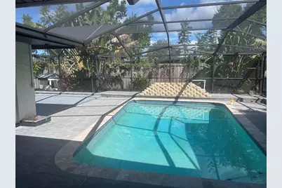 321 Shore Drive E, Oldsmar, FL 34677 - Photo 4