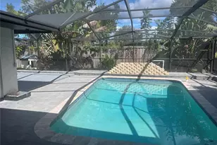 321 Shore Dr E, Oldsmar, FL 34677 - Photo 4