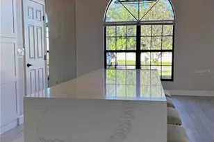 4608 Vintage Dr, Sarasota, FL 34243 - Photo 6