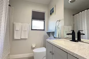 4608 Vintage Dr, Sarasota, FL 34243 - Photo 16