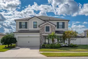 18576 Obregan Dr, Spring Hill, FL 34610 - Photo 2