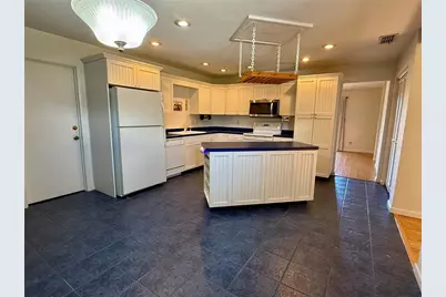 5544 Fairway Drive, Ridge Manor, FL 33523 - Photo 22