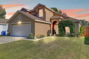 1325 Windjammer Pl, Valrico, FL 33594 - Photo 2