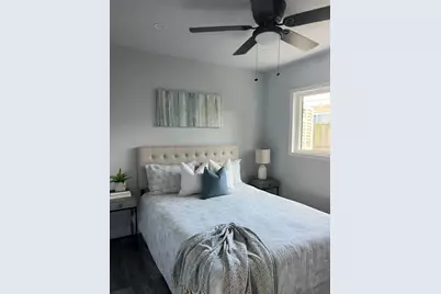 13246 4th Street E, Madeira Beach, FL 33708 - Photo 18