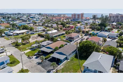 13246 4th Street E, Madeira Beach, FL 33708 - Photo 10